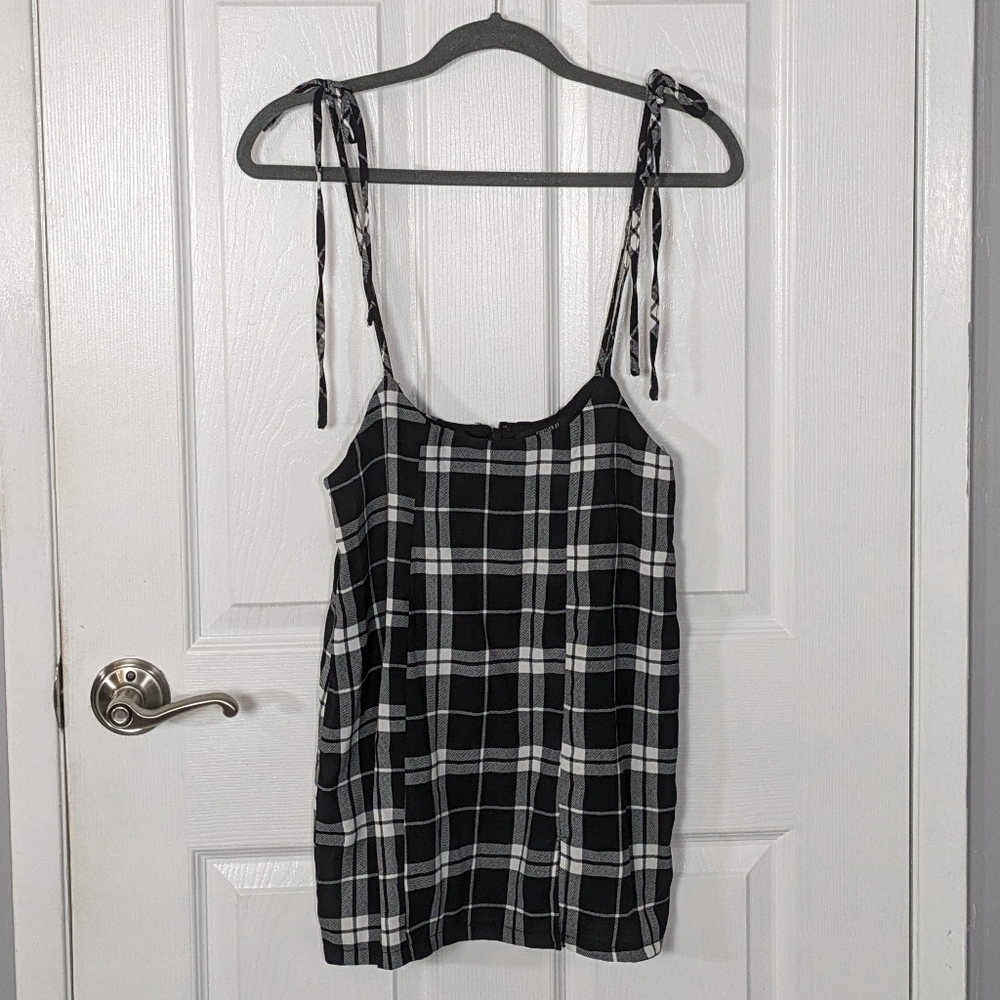 Preppy Tie-Shoulder Plaidโ Mini Overall Skirt Dress from Forever 21 Size M